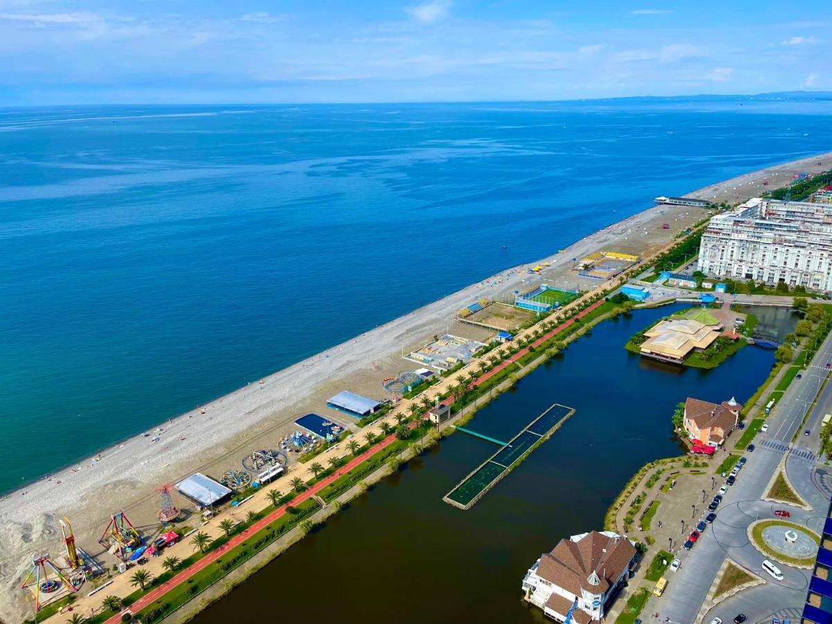 Apartments Black Sea Resort Batumi Exteriör bild