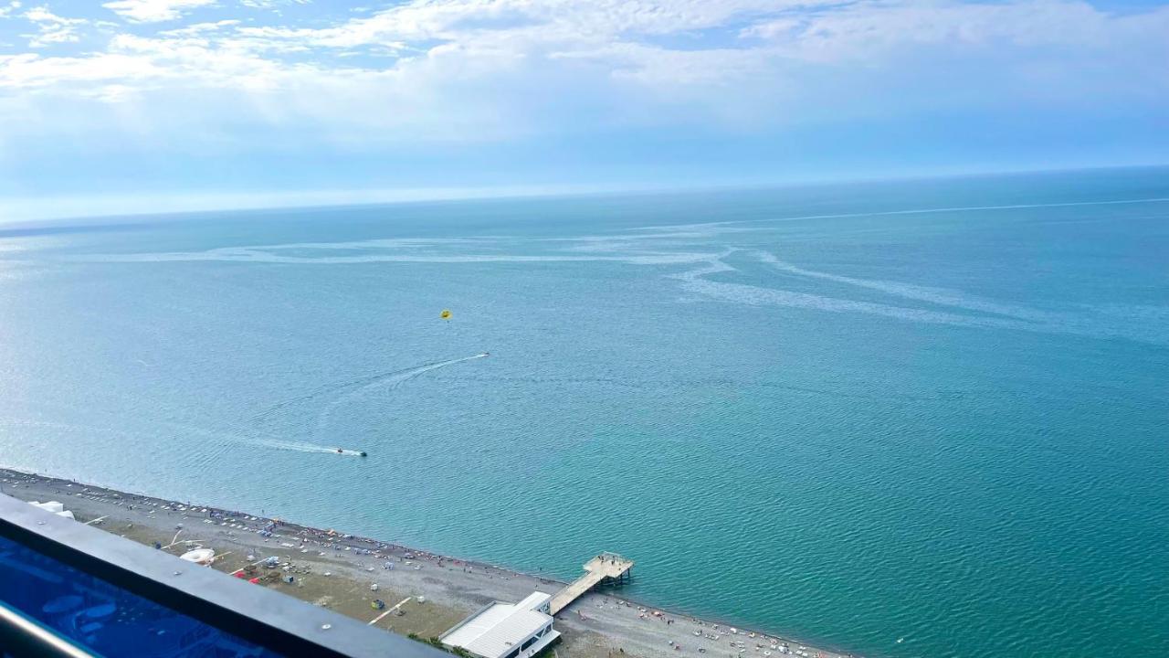 Apartments Black Sea Resort Batumi Exteriör bild