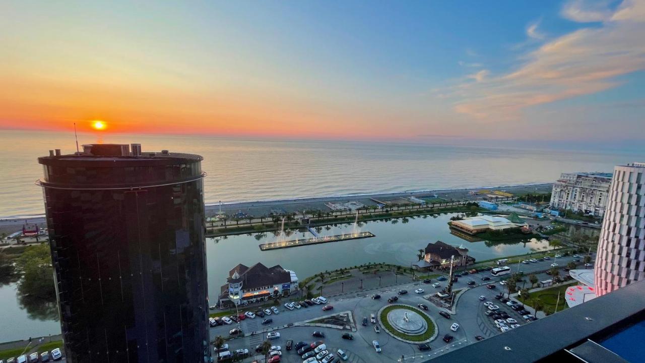 Apartments Black Sea Resort Batumi Exteriör bild